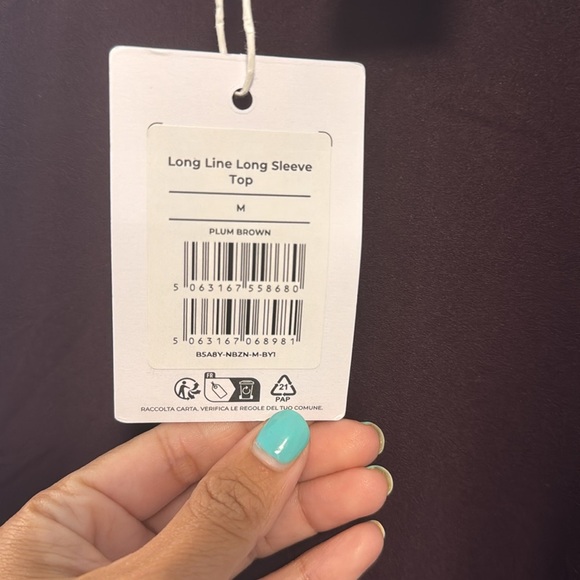 Gymshark Women's Black and Dark Purple Long Sleeve Top - Picture 4 of 4